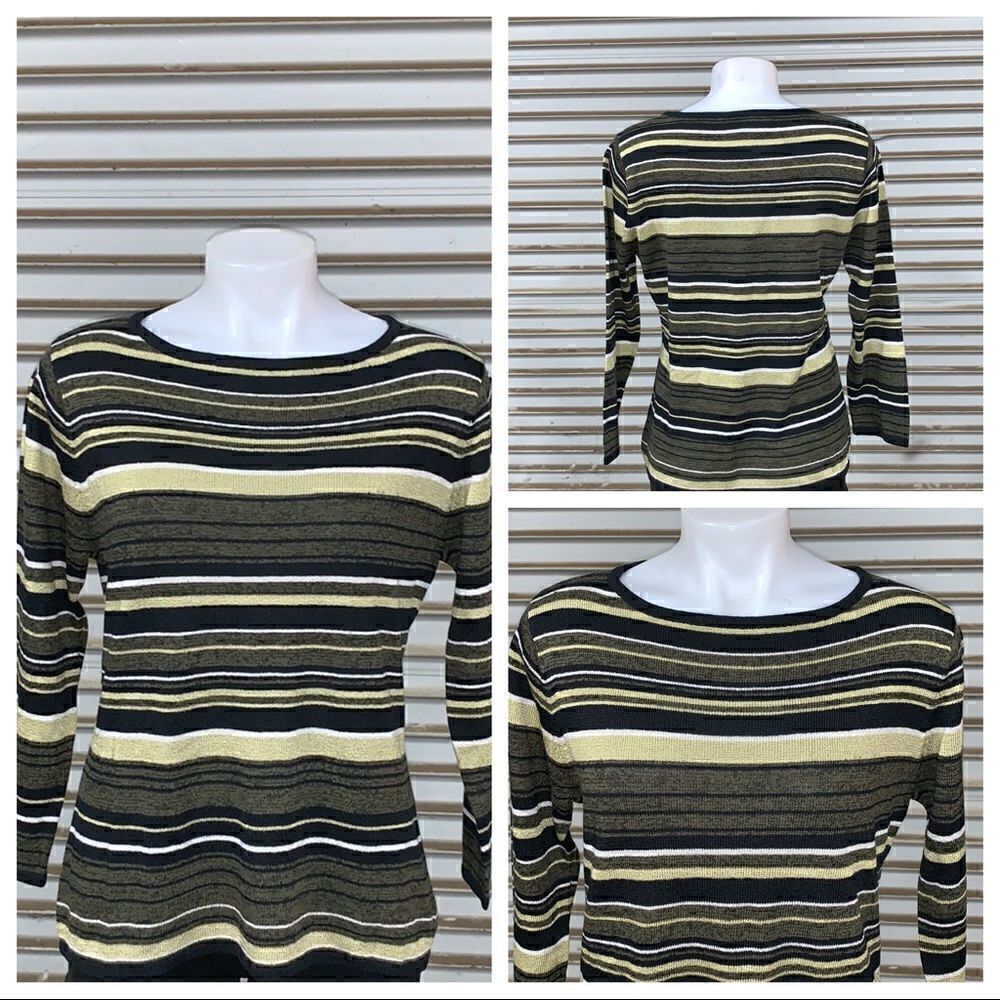 🛍️Sag Harbor size medium stripped sweater